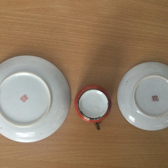 lot of 3 Vintage Japanese hand painted eggshell red porcelain cup, saucer, plate - Picture 3 of 4